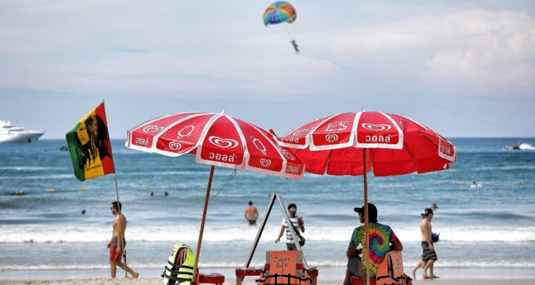 Family Vacation School Holiday Short Break Phuket Travel Blog Reviews Holiday Inn Patong