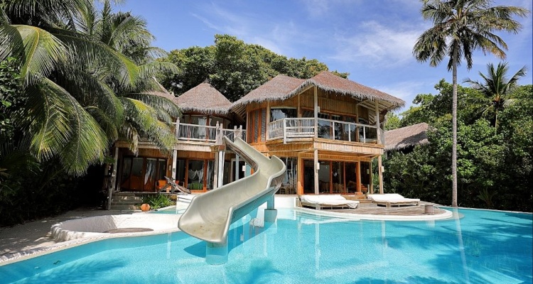 Soneva Fushi Resort Premium Robinson Crusoe adventure Maldives