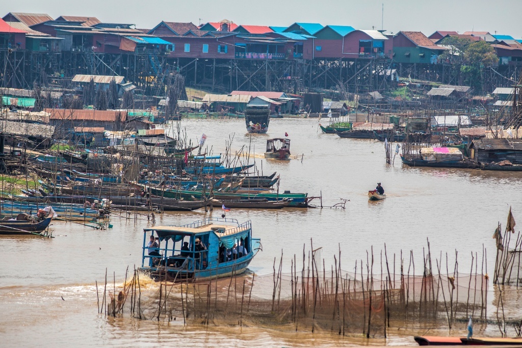 Kompong Khleang in Tonle Sap