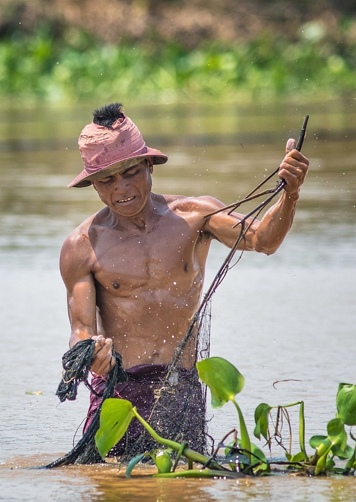 Kompong Khleang the only Fishing Village worth visiting in Tonle Sap